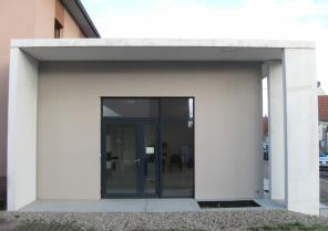 Bureau / showroom