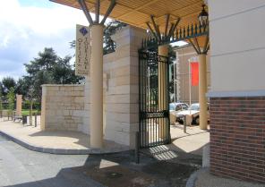 00_66_06_auvent_porte_rue.jpg