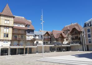 vue du lot F depuis la place des marins