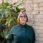 julie-portraits-3.jpg julie-portraits-3.jpg