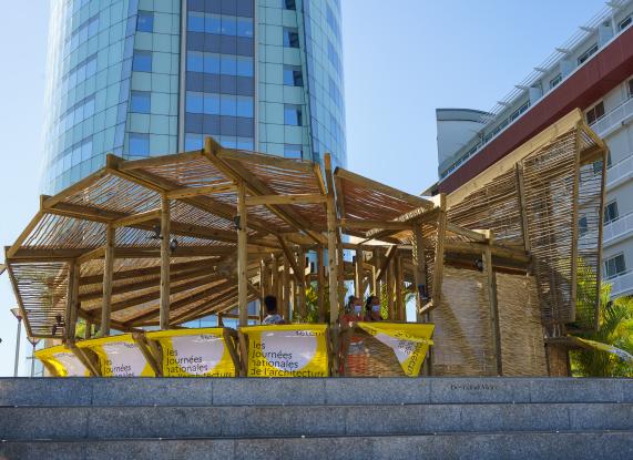 Le pavillon des JNA2021 à l'esplanade de la Tour Lumina