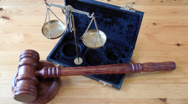 visuel_justice.png visuel_justice.png